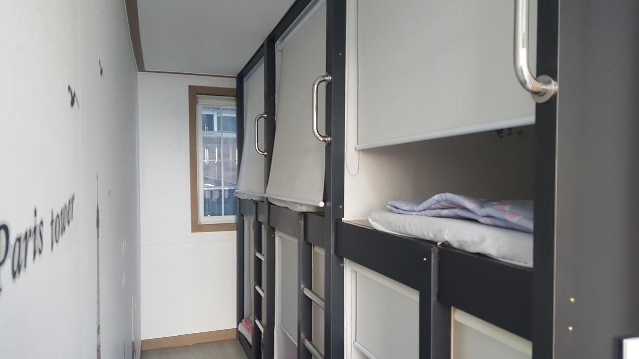 Ocean Capsule Guesthouse Gangneung Luaran gambar